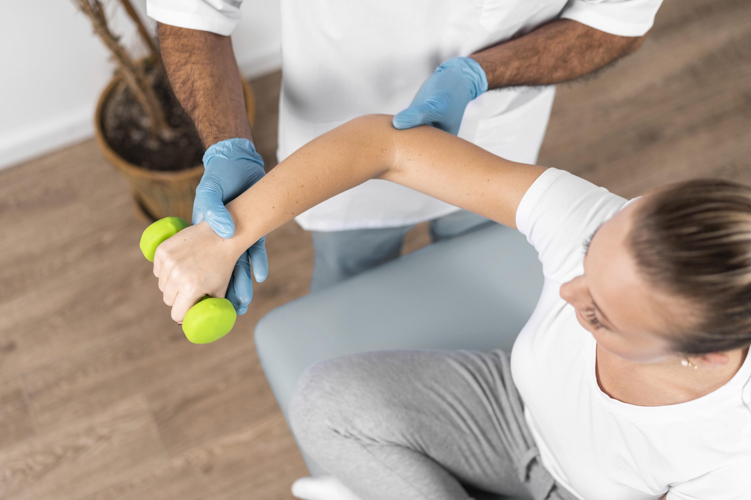 A woman having a physio class with a physiotherapist